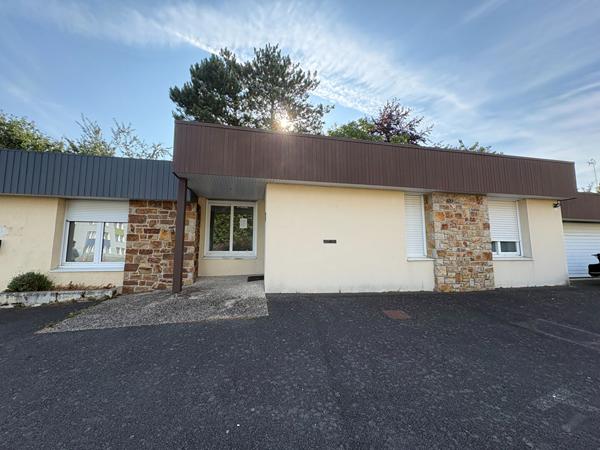A LOUER BUREAUX ST BRIEUC -QUARTIER BEAUVALLON