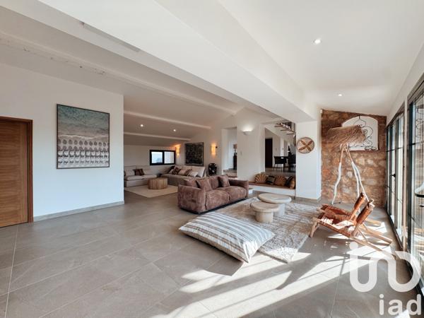 Maison à vendre 7 pièces 207 m² Les-Issambres