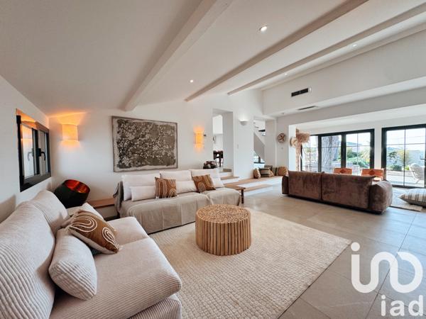 Maison à vendre 7 pièces 207 m² Les-Issambres