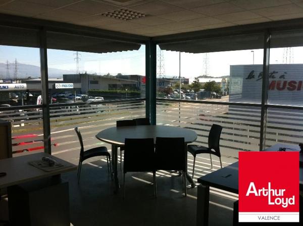 Bureaux à louer à Valence, plateau contemporain climatisé, emplacement stratégique