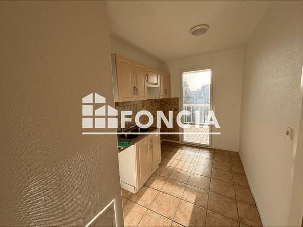 Location Appartement 4 pièces 78.85 m² - 2 RUE D'ANNABA Lorient 56100