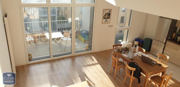 Appartement à louer 3 pièces 75.6m² Angers (49000)
