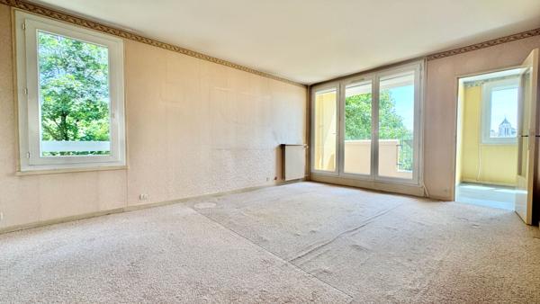 Appartement Corbeil Essonnes 3 pièce(s) 72 m2 - DPE D - PLACE DE PARKING