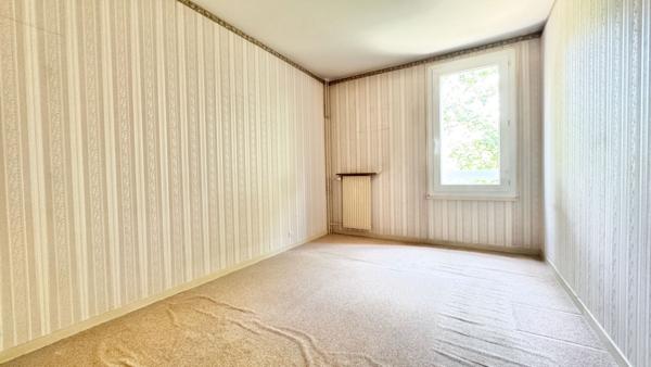 Appartement Corbeil Essonnes 3 pièce(s) 72 m2 - DPE D - PLACE DE PARKING