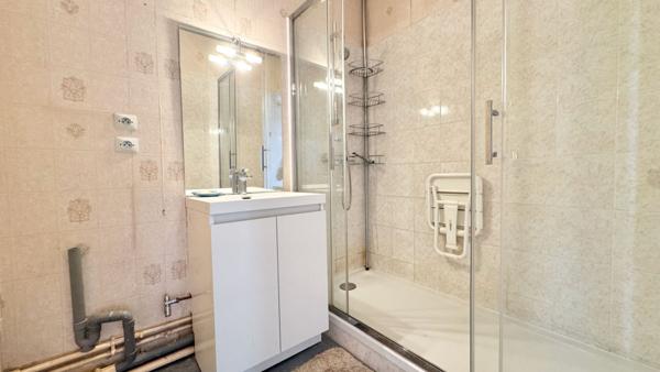 Appartement Corbeil Essonnes 3 pièce(s) 72 m2 - DPE D - PLACE DE PARKING