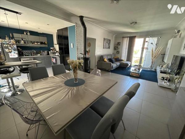 Maison de plain pied de type 5 + combles aménagés et jardin à Berre L'étang