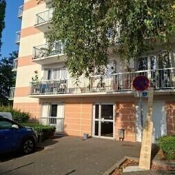 Appartement à Magny-les-Hameaux 78114