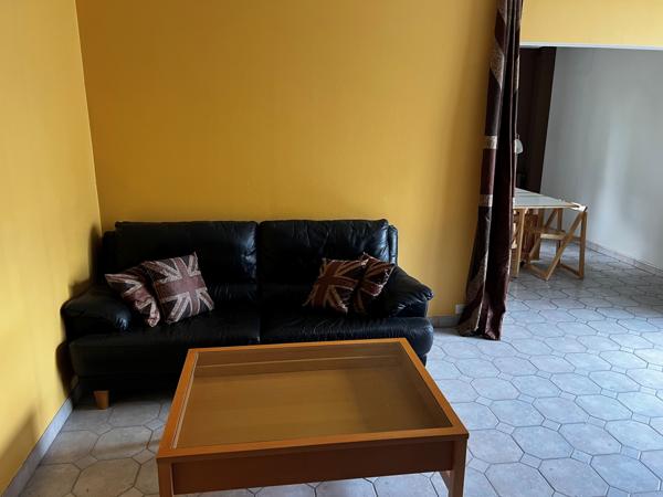 Appartement à Magny-les-Hameaux 78114