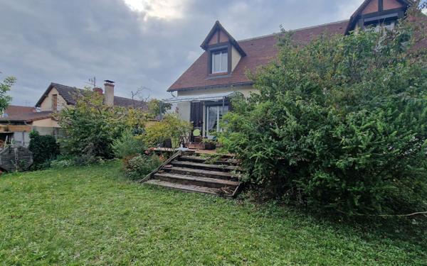 Maison à vendre    5 pièces • 135 m2 Fleury-les-Aubrais