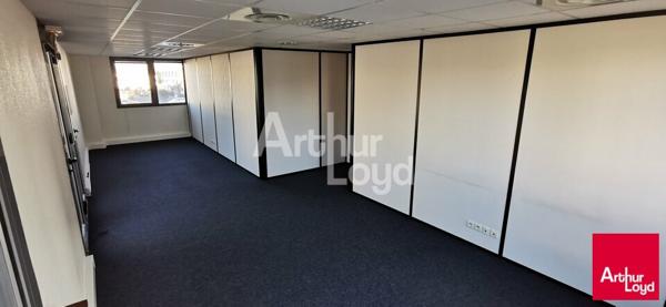 SAINT GREGOIRE - BUREAUX A VENDRE - 556 M²