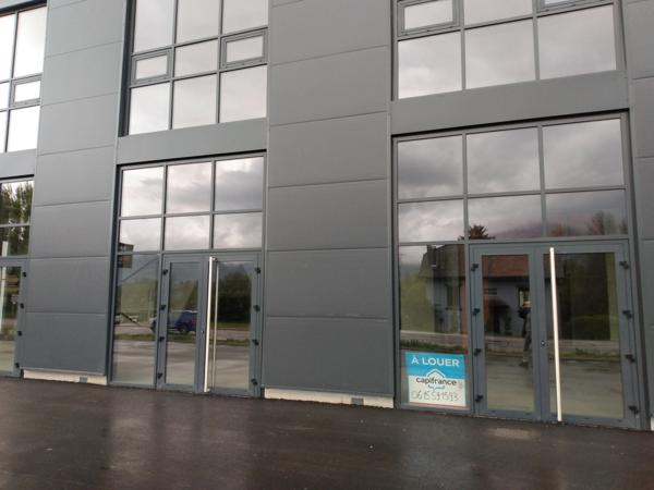 Dpt Savoie (73), à louer CHIGNIN Locaux d'activité 592 m²