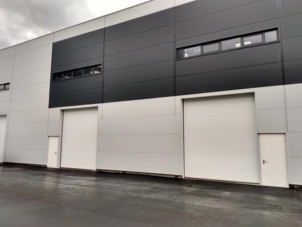 Dpt Savoie (73), à louer CHIGNIN Locaux d'activité 592 m²