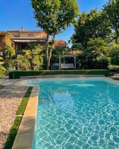 VILLA D'EXCEPTION NICHÉE EN PLEINE NATURE / RÉNOVATION 2023