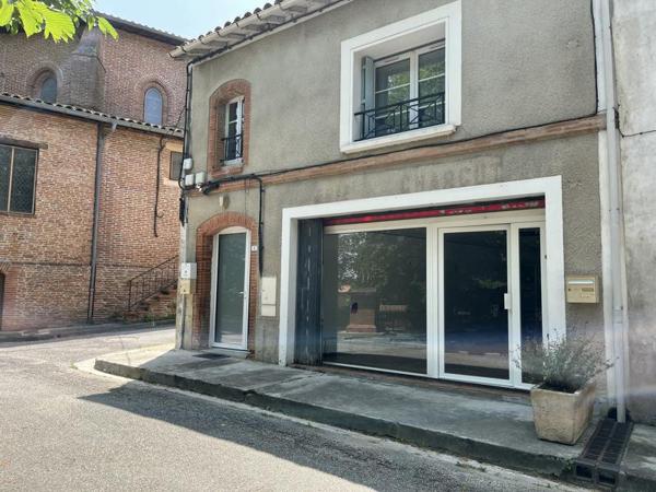 Local commercial à louer |  Ayguesvives |  2 pièces | 78 m²