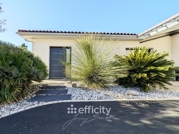 Maison
         6 pièces
        - 165 m² Bien prestige 458 000 € *