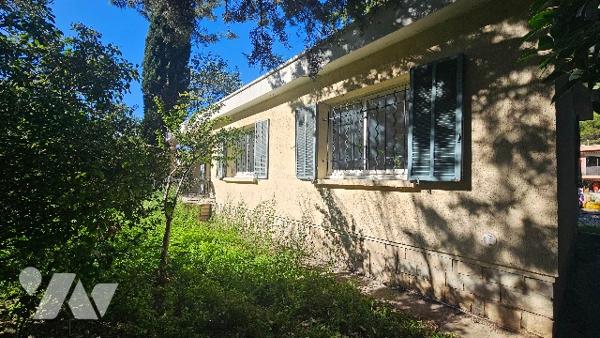 Plain-pied T4 fonctionnel, beau terrain de 1210 m², idéal famille, secteur résidentiel de Carnoux