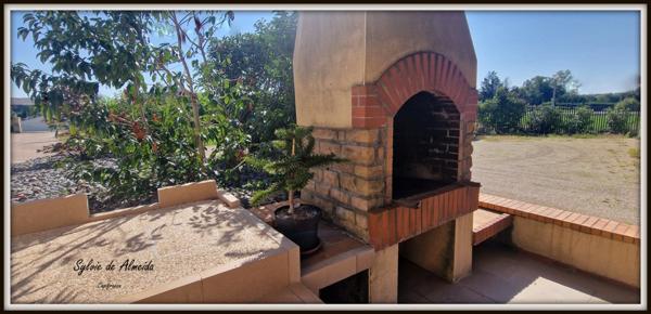 Maison à vendre 6 pièces MANZIAT (01)proche MACON plain-pied 140 m²,terrain 2500 m², garage 66 m²