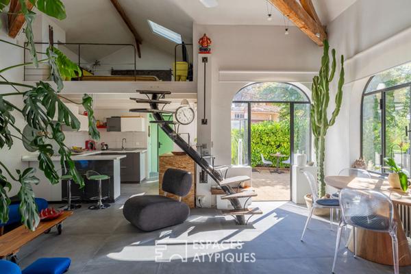 Élégante maison des années 50 avec dépendance et piscine