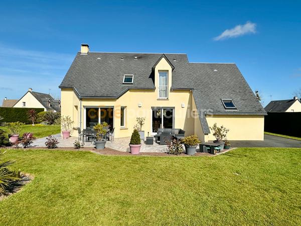 Vente
                Maison102 m² - 5 Pièces -
                    CARENTAN LES MARAIS (50500)