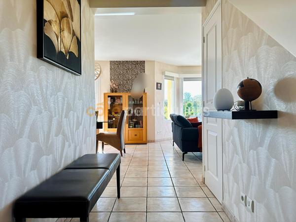 Vente
                Maison102 m² - 5 Pièces -
                    CARENTAN LES MARAIS (50500)