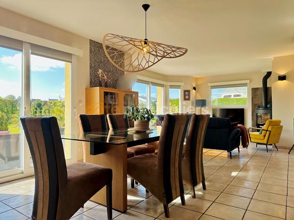 Vente
                Maison102 m² - 5 Pièces -
                    CARENTAN LES MARAIS (50500)