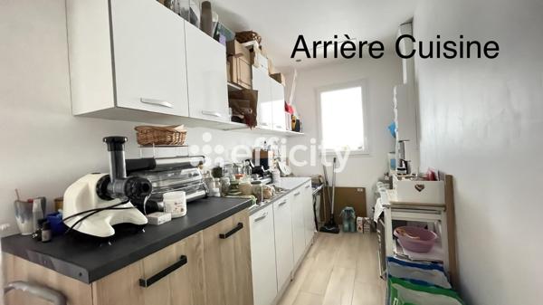 Maison
         4 pièces
        - 122 m² 387 000 €*