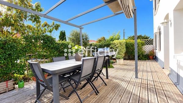 Maison
         4 pièces
        - 122 m² 387 000 €*