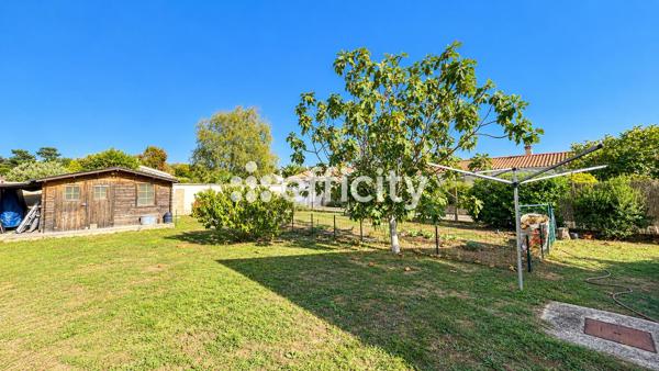 Maison
         4 pièces
        - 122 m² 387 000 €*