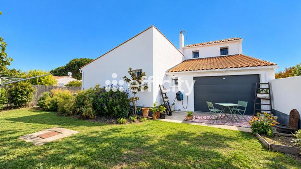Maison
         4 pièces
        - 122 m² 387 000 €*