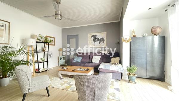 Maison
         4 pièces
        - 122 m² 387 000 €*