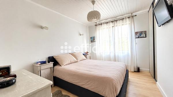 Maison
         4 pièces
        - 122 m² 387 000 €*