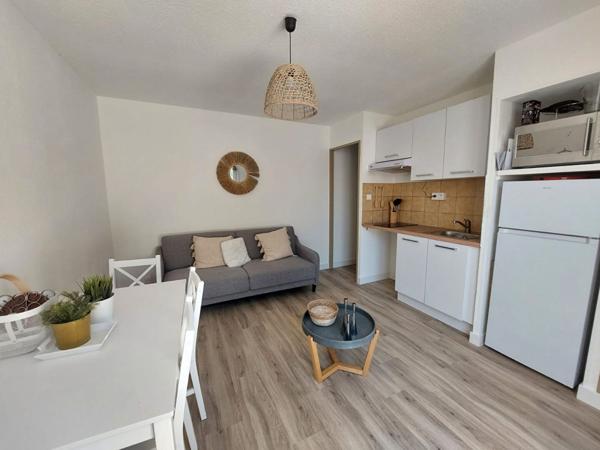 APPARTEMENT T2 MEUBLE - SETE