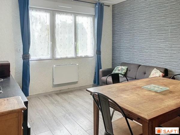 Maison T4 - 70 m2 - 3 chambres - terrain 567 m2 - combles aménageables avec entrée indépendante par l'extérieure idéal profession liberale