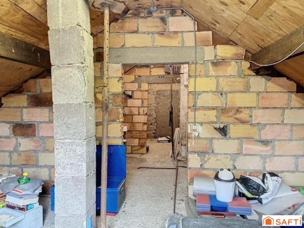 Maison T4 - 70 m2 - 3 chambres - terrain 567 m2 - combles aménageables avec entrée indépendante par l'extérieure idéal profession liberale