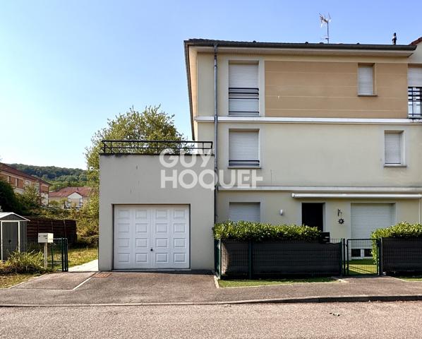 À vendre – Duplex avec terrasse, parking et cave à Neuves-Maisons