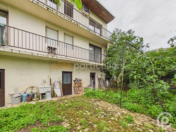 Vente
                Immeuble320 m² - 12 Pièces -
                    CLAMART (92140)