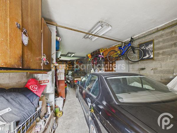 Vente
                Immeuble320 m² - 12 Pièces -
                    CLAMART (92140)