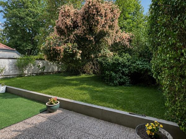 Appartement
         5 pièces
        - 131 m² Exclusivité 855 000 € *
