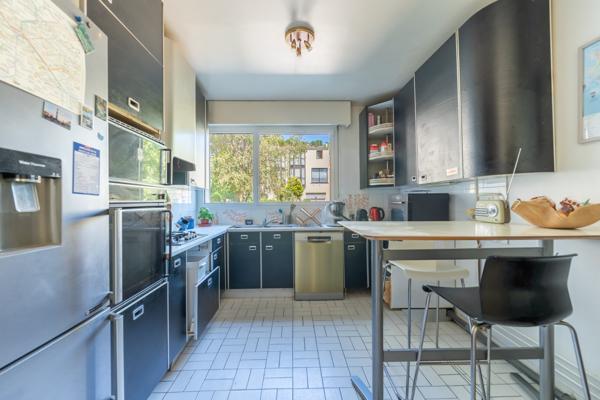 Appartement
         5 pièces
        - 131 m² Exclusivité 855 000 € *