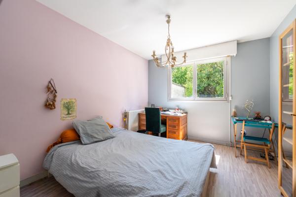 Appartement
         5 pièces
        - 131 m² Exclusivité 855 000 € *