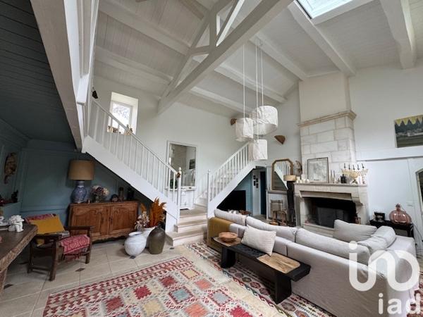 Maison à vendre 8 pièces 220 m² Saint-Xandre