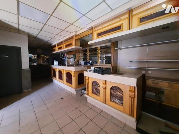 IMMEUBLE A USAGE MIXTE