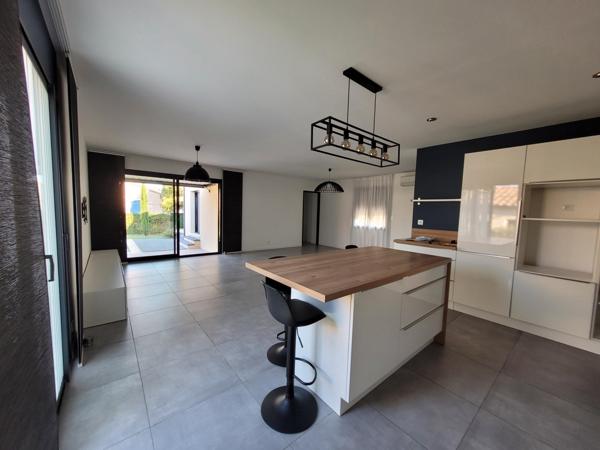 Sérignan-du-Comtat (84830) Maison avec piscine Sérignan du Comtat