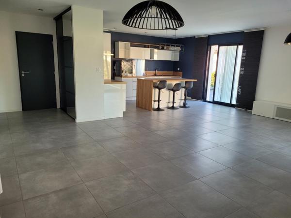 Sérignan-du-Comtat (84830) Maison avec piscine Sérignan du Comtat