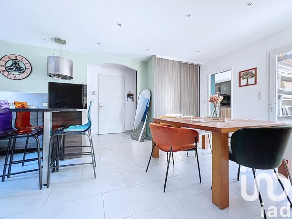 Maison à vendre 5 pièces 103 m² Saint-Mitre-les-Remparts