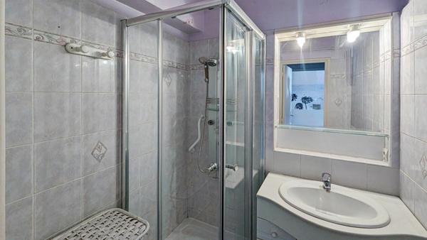 Appartement à vendre    2 pièces • 46,85 m2 Cannes