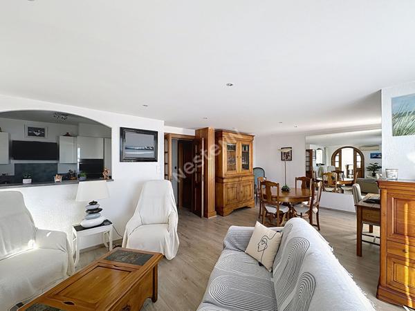 La Seyne Sur Mer Appartement de 4 pièces de 83.61 m² au dernier étage avec vue mer