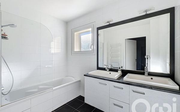 Appartement à vendre    4 pièces • 83,83 m2 Valleiry