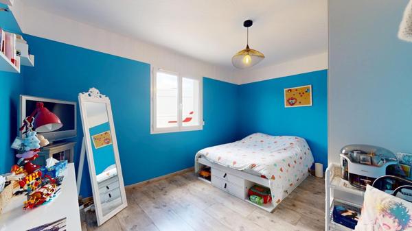 Maison familiale de plain-pied – 5 chambres