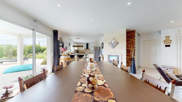 Maison familiale de plain-pied – 5 chambres